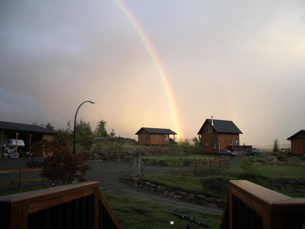 Ecoscape Cabins Hotel Port Hardy Exterior photo