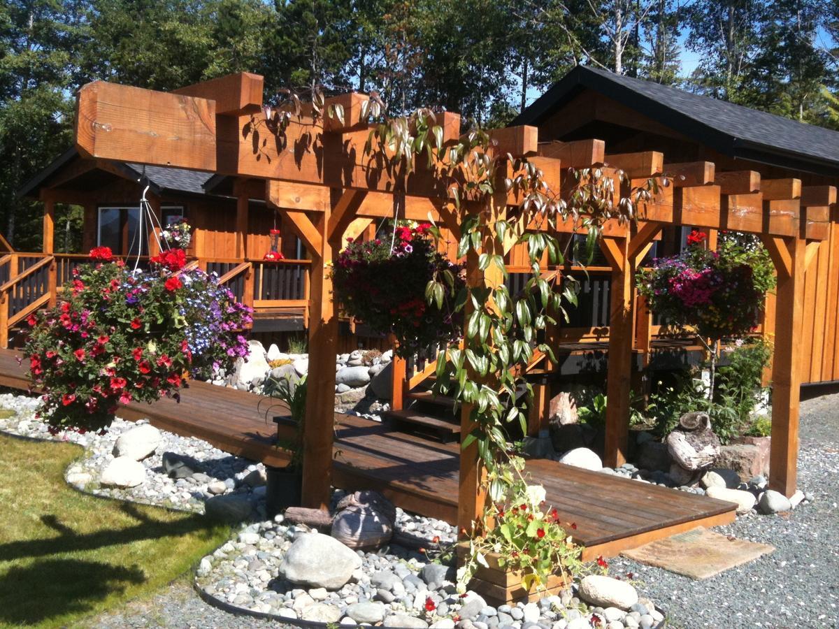 Ecoscape Cabins Hotel Port Hardy Exterior photo
